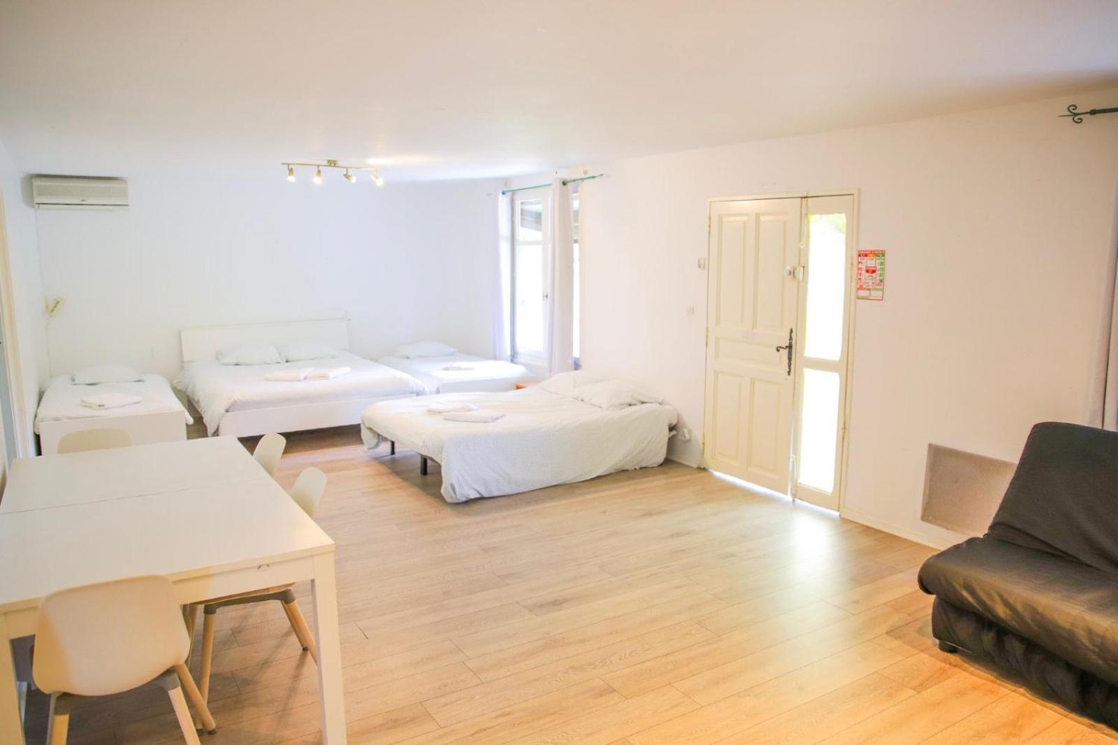 Les Cabanes Parisiennes - Chalets 1H30 From Paris - 62P Sainte-Geneviève-des-Bois Esterno foto